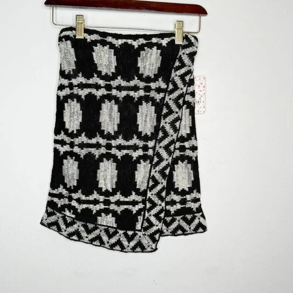 Free People Sweater Mini Skirt Size S Black White Boho‎ Festival Western Chic
